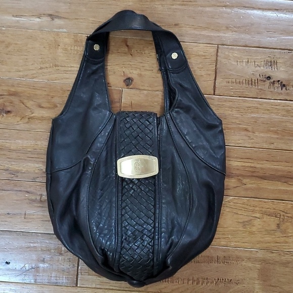 bill blass Handbags - Bill Blass black leather bucket hobo shoulder bag